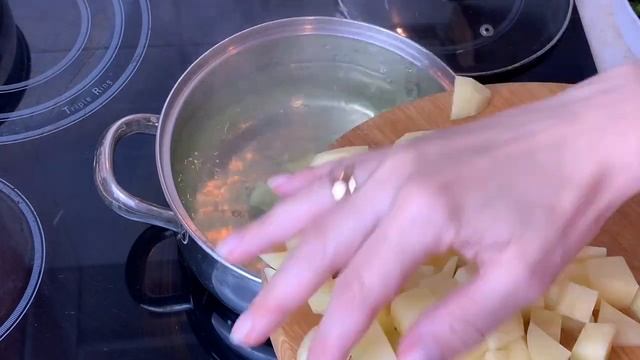 РЕЦЕПТ из Детства. БЫСТРЫЙ СУП Без М яса (за 30 минут). смотреть онлайн