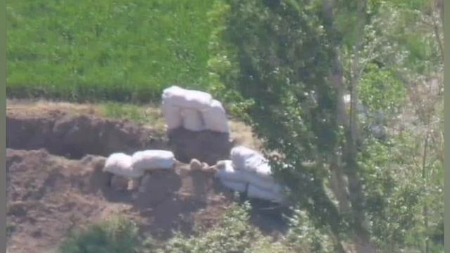 ЧЕК АРА ТАДЖИКТЕР СОГУШУУГА ДАЯР ТУРГАН СҮРӨТТӨР ТАРАДЫ ВИДЕОНУ ТАРАТЫНЫЗДАР ЧОНДОР КӨРСУН