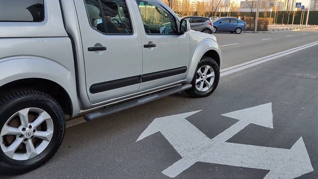 краткий обзор Nissan Navara 2011 смотреть онлайн