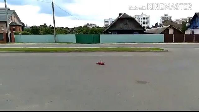 Езда нового Мерседес-Бенс Деагостини. смотреть онлайн