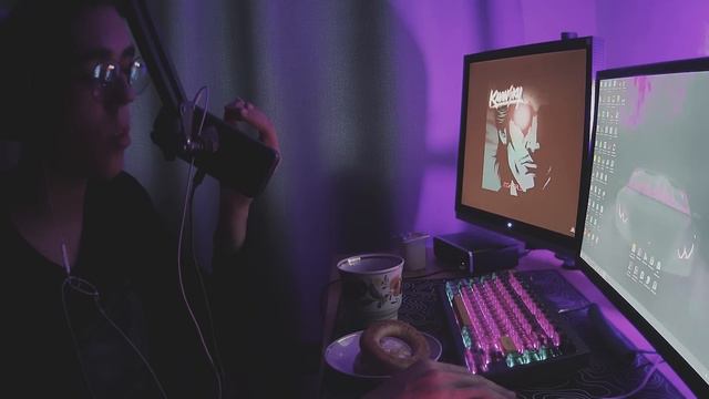 АСМР В 4 УТРА МОНТИРУЮ ВИДОС И БОЛТАЮ С ВЕБКОЙ О ЖИЗНИ смотреть онлайн