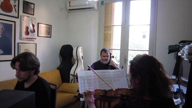 Material de divulgação - Trio смотреть онлайн