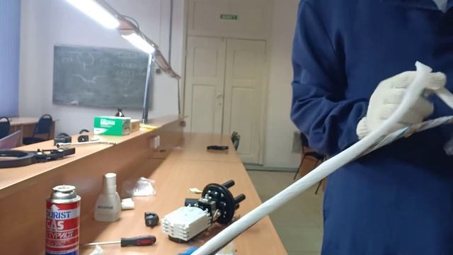 Тема урока Разделка оптического кабеля внутреннего применения смотреть онлайн