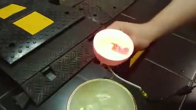 Испытание в воде фонаря ФС -12 | ФС -12 | Фонарь сигнальный ФС-12 производства компании Мегаполис смотреть онлайн