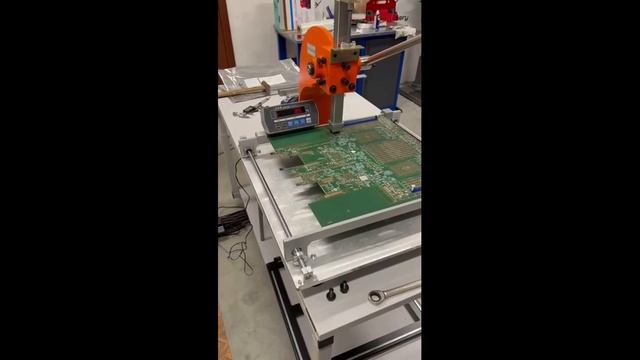 Установка для запрессовки Press Fit разъемов LPM3 (Демонстрация работы ч.1) смотреть онлайн