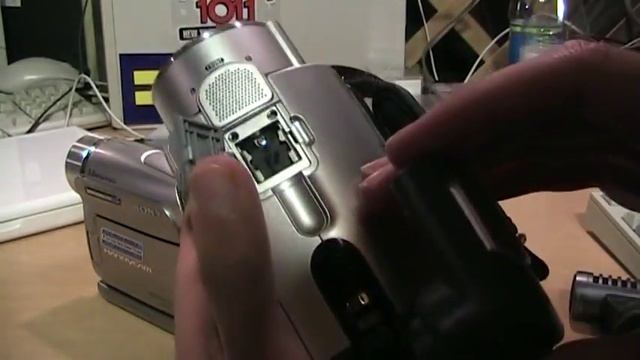 Sony stupidity (Active Interface Shoe incompatibility) смотреть онлайн