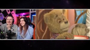 ГИГИ ЗА ШАГИ и ПРОДАЖНЫЕ СПОКОЙНОЙ НОЧИ, МАЛЫШИ Самая Раздражающая Реклама | РЕАКЦИЯ на Уголок Акра