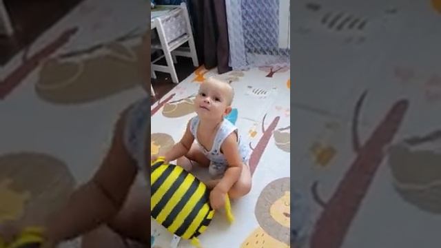 кусь кусь не надо ?❗⚠️ подушка антистресс кот-валик #детскиеигрушки #дети2020 #дети #shorts #video смотреть онлайн