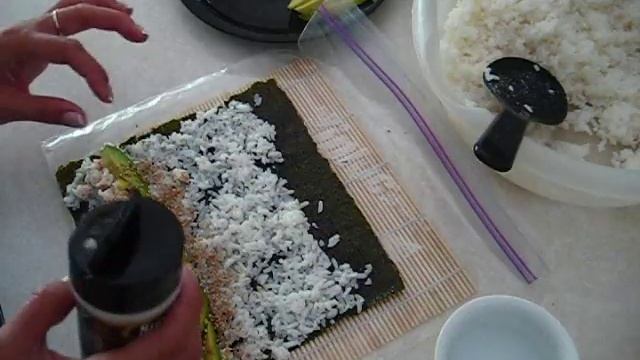 DIY Sushi: California Rolls смотреть онлайн