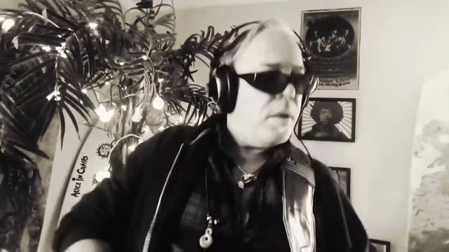 Middle Of The Road - The Pretenders, Middle Of The Road - Chrissy Hynde Music,