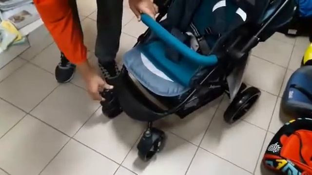 Детская прогулочная коляска BabyCare 