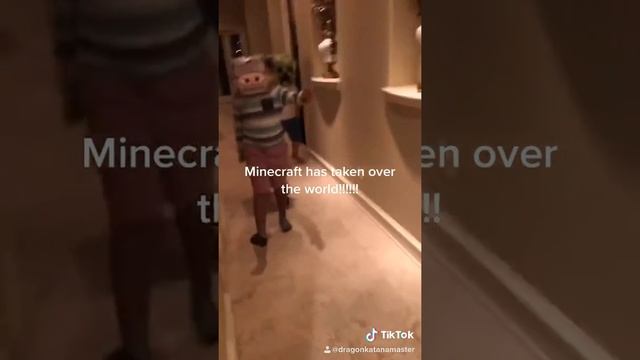 Minecraft is taking over the world!!!! смотреть онлайн