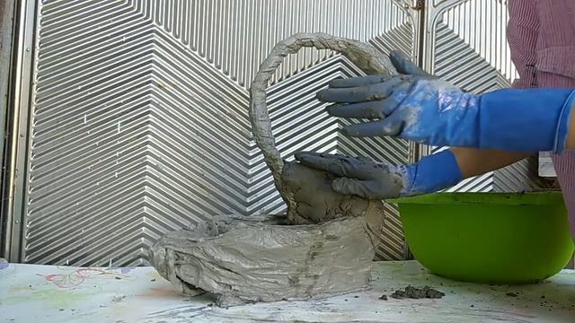 Лебедь своими руками/ DIY Swan / Садовые фигуры для сада/ Лебедь из цемента/ вазон для цветов лебед смотреть онлайн