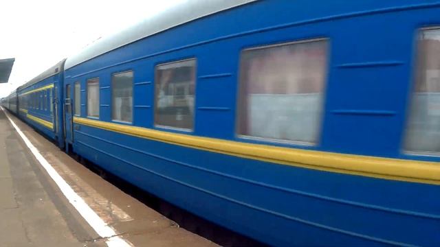 Электровоз ЧС7-008 с поездом№074Л Львов-Москва станция Апрелевка 27.09.2019 смотреть онлайн