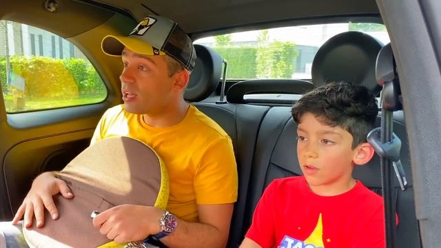 Jason and Alex come up with fun outdoor games смотреть онлайн