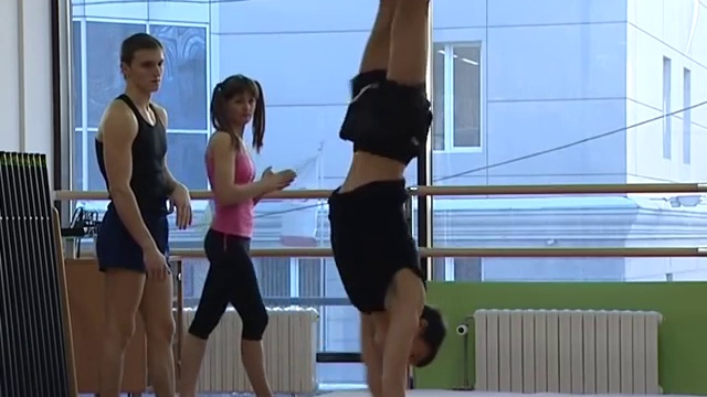 Спортивная Акробатика (1) смотреть онлайн