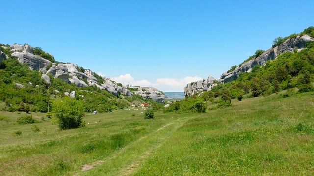 Круговая панорама. Крым, Эски-Кермен, май 2016 смотреть онлайн