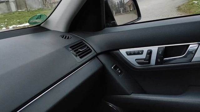 Mercedes W204 3.5 V6 292KM Sedan
