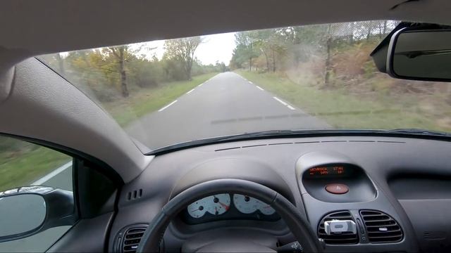 TWINGO 2 RS VS 206 S16 : QUELLE EST LA MEILLEURE ? смотреть онлайн