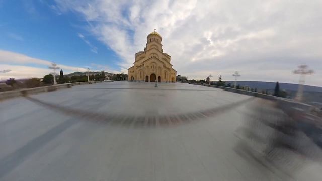 Holy Trinity Cathedral of Tbilisi #georgia #holytrinitycathedraloftbilisi смотреть онлайн