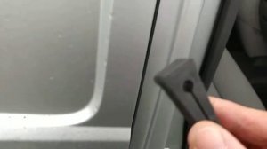 Один из способов, устранение стука, замков дверей.