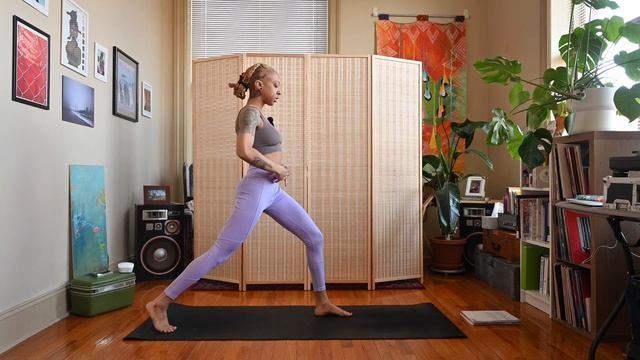 How To: Warrior III (Virabhadrasana III) | Tips & Modifications смотреть онлайн