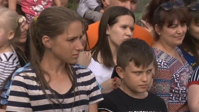 В Морозовском поселении состоялся праздник День молодёжи смотреть онлайн