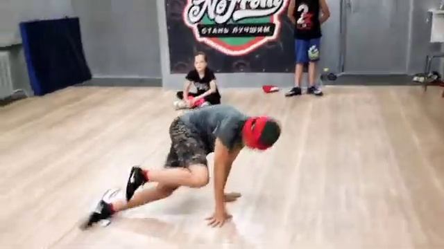 @nofromschool / break dance / Komsomolsk on amur / Power and spirit. смотреть онлайн