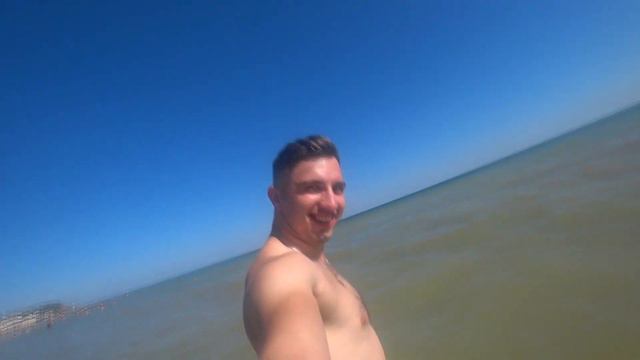 Мальчишник в Одессе.Дорога.Заселение.Арарат.1серия. смотреть онлайн