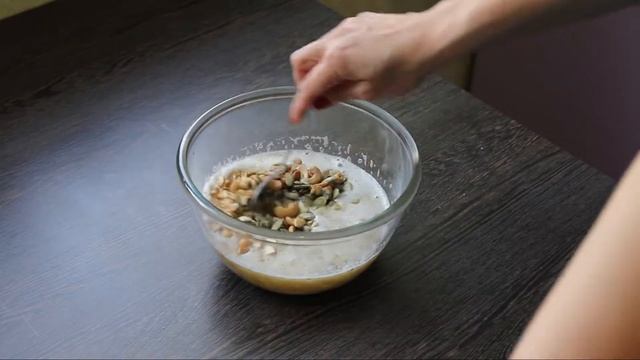 Банановый кекс с орехами! Вкусно и быстро/Постный рецепт/ смотреть онлайн