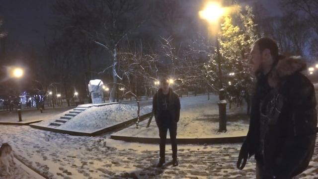 Маламут напал на пьяного мужика смотреть онлайн