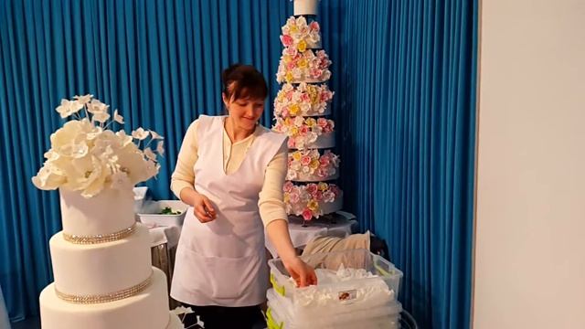 Свадебный каравай и торт от "Изольды" на выставке "Свадьба" смотреть онлайн