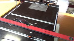 Стол для циркулярки и фрезера  Пила Интерскол ДП 235 2000М и Т треки