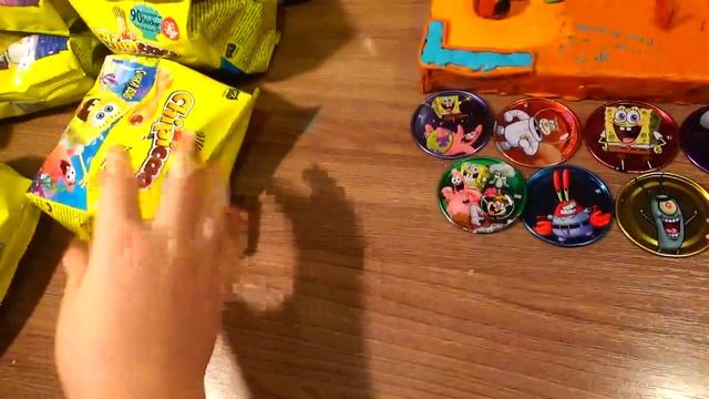 Chipicao ГУБКА БОБ В БЕГАХ!!! ЖЕЛЕЗНЫЕ ИГРОВЫЕ ФИШКИ! РАСПАКОВКА\ КРУАССАНЫ SpongeBob /ЧереПаша смотреть онлайн