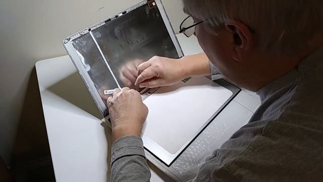 Laptop screen replacement / How to replace laptop screen - HP 15-dy1091WM смотреть онлайн
