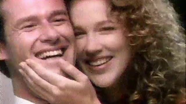 Gillette Sensor Razor Commercial 1991 смотреть онлайн