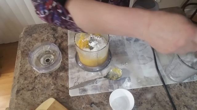 Очень нежное и не обычно вкусное печенье с апельсиновой начинкой. смотреть онлайн