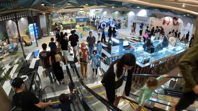 VIRTUAL TOUR ! LIVING WORLD MALL BALI | MALL BARU TERBESAR DI DENPASAR BALI смотреть онлайн