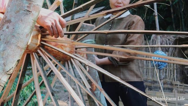 Two Wives Built Giant Water Wheels to Bring Water Into the Pond, Gardening - Live With Nature смотреть онлайн