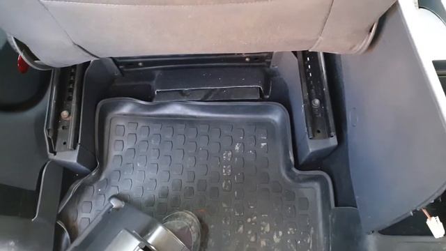 VW Touran 2007 Cotiera Armrest смотреть онлайн