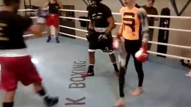 "Golden Glory Team" sparingi v LNK Boxing Tonis Kravchenko & Nikita Leshkovich смотреть онлайн