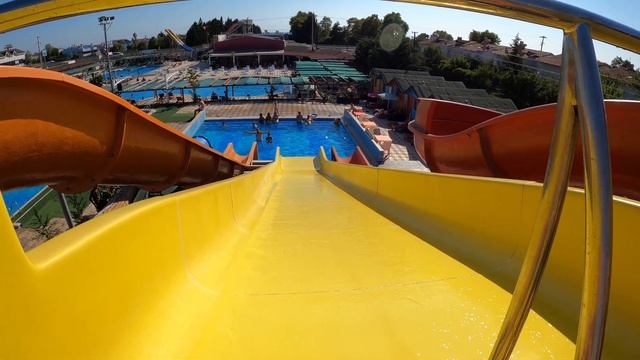 Wide Kids Slide at Trend Aqua Park смотреть онлайн