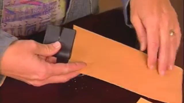 Scrapbooking Tips- "Distressing" Techniques смотреть онлайн