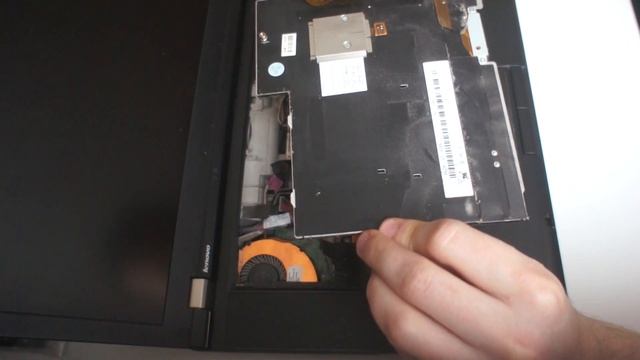 Разборка ноутбука Lenovo ThinkPad T530 (очистка охлаждения) смотреть онлайн
