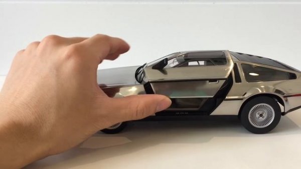 1/18 Autoart Delorean DMC-12