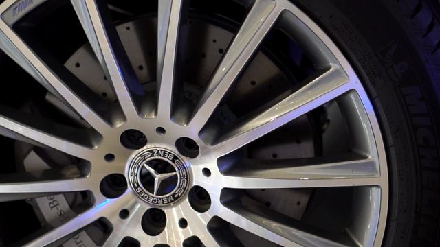 #21025 Mercedes Benz GLC Class GLC 220d 4Matic AMG Line Premium 1950CC, Automatic, 2022 смотреть онлайн