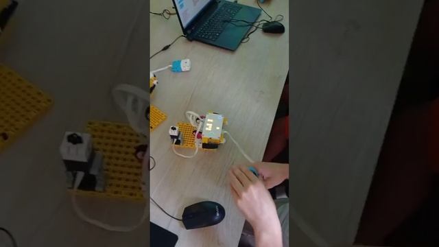 Робототехника старшая группа 1 октября 2023 видео 8 смотреть онлайн