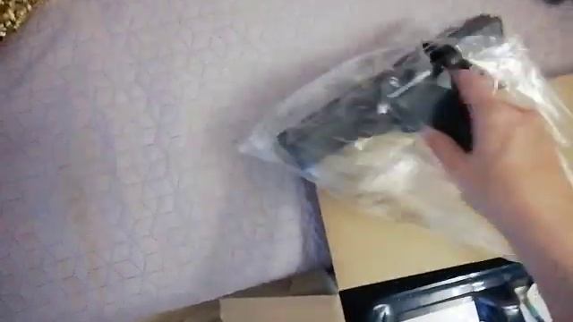 Распаковка - Пылесос Bosch BWD41720 смотреть онлайн
