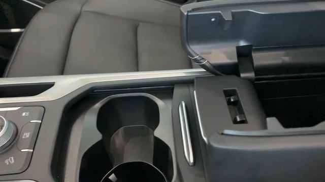New 2023 Geely Okavango 7-Seats SUV - Exterior and Interior Details смотреть онлайн