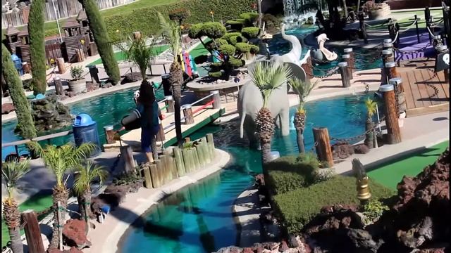 MY GRIND OVER EVERYTHING - SPRING BREAK KIDS TAKE OVER - GOLF N STUFF | VLOG 012 смотреть онлайн